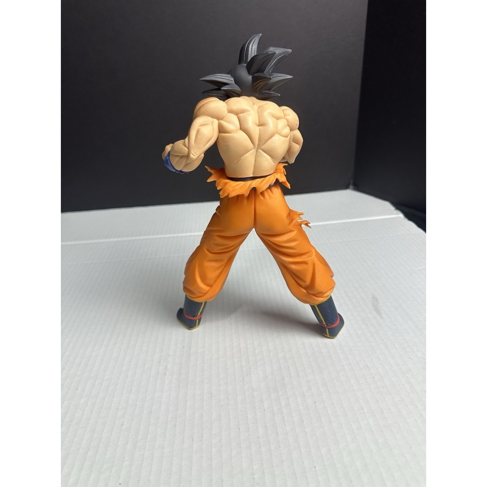 10" Dragon Ball Z Goku Ichiban Kuji Figure - Super Saiyan Action Collectible - Picture 5 of 7